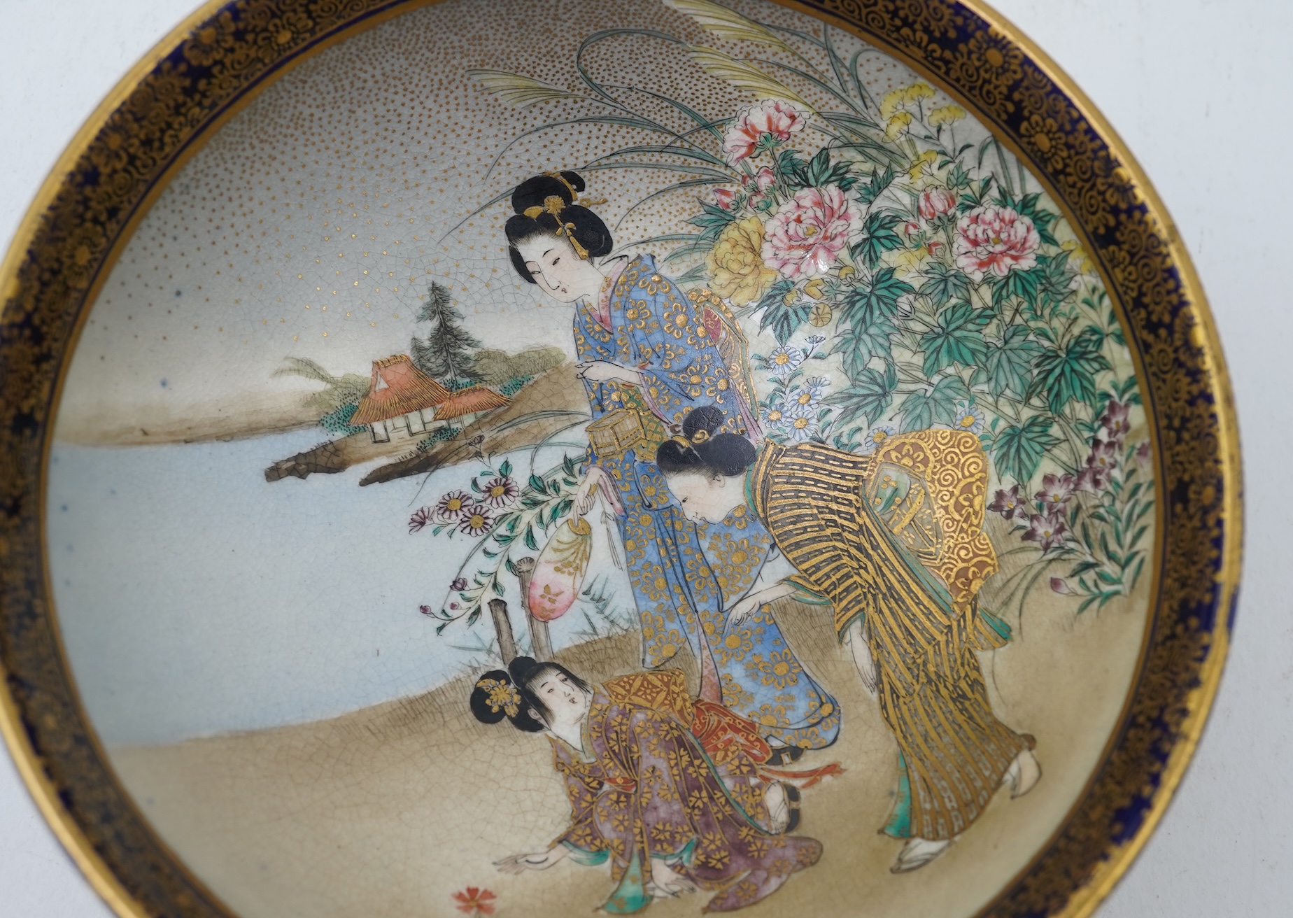 A Japanese Satsuma bowl, by Kinkozan, Meiji period
